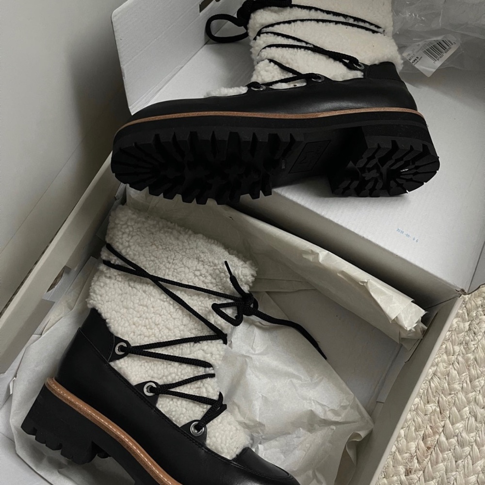 Marc Fisher ISHA Boots Size 7.5 Women’s